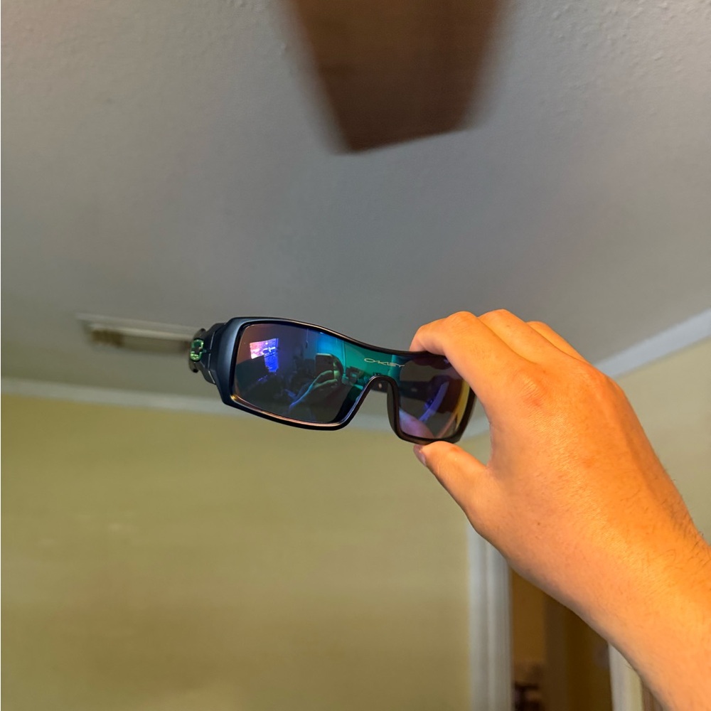 Polarized Sport Sunglasses with Mirrored Blue Lenses Oakley Oakleys